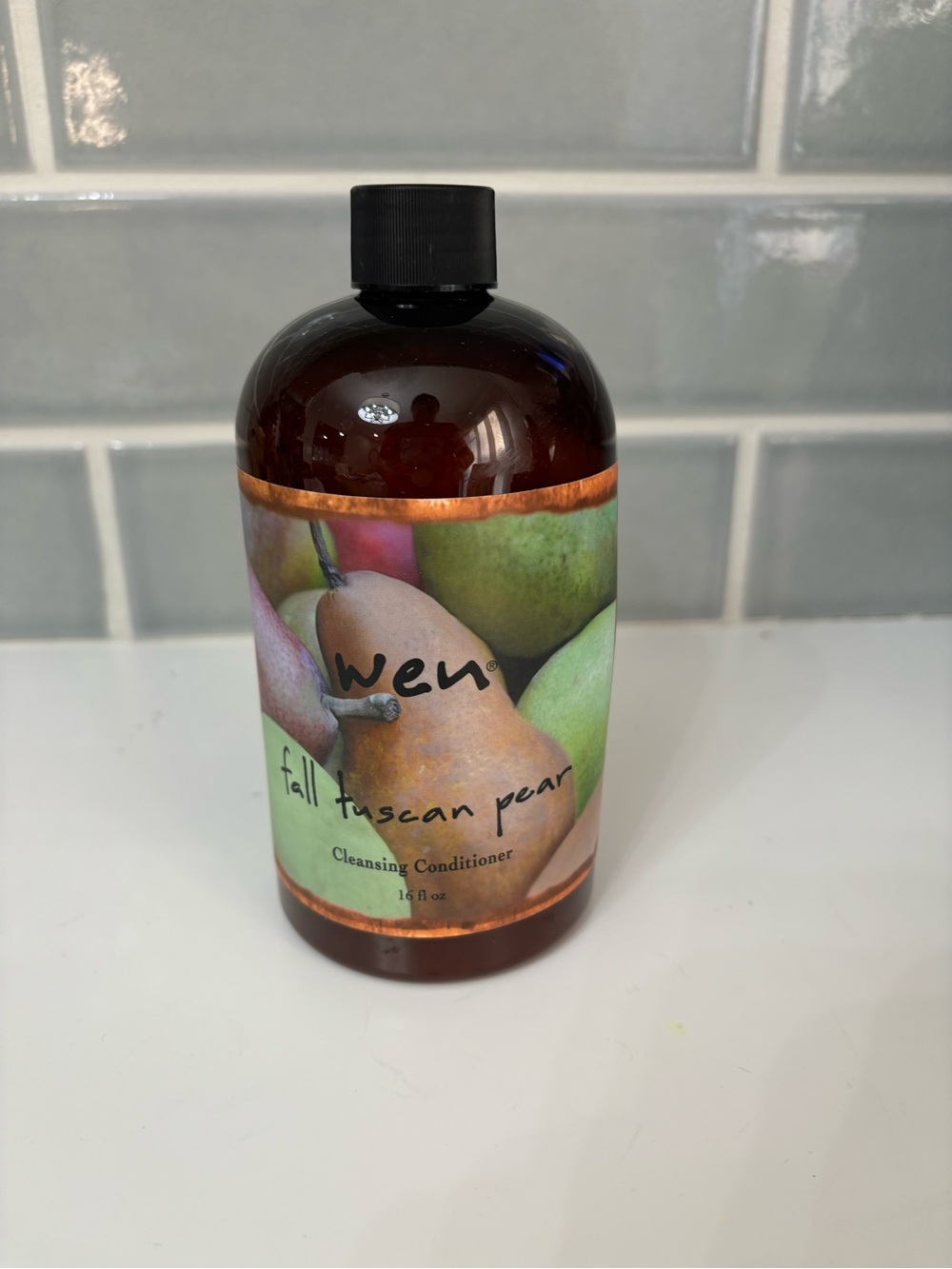 WEN by Chaz Dean 16-ounce Fall Tuscan Pear Cleansing Conditioner -new